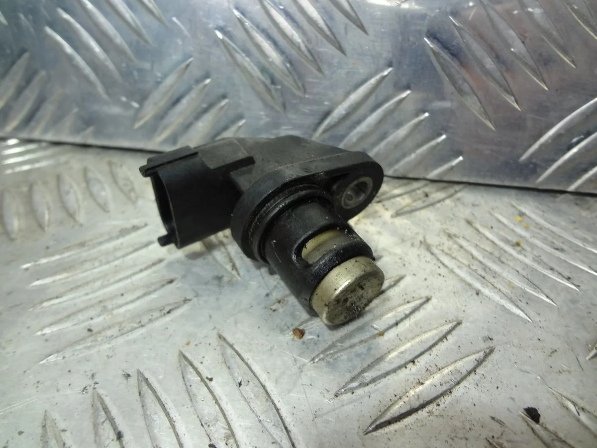 Датчик положения распредвала Mercedes-Benz GLK-класс X204 рестайлинг (2012—2015)