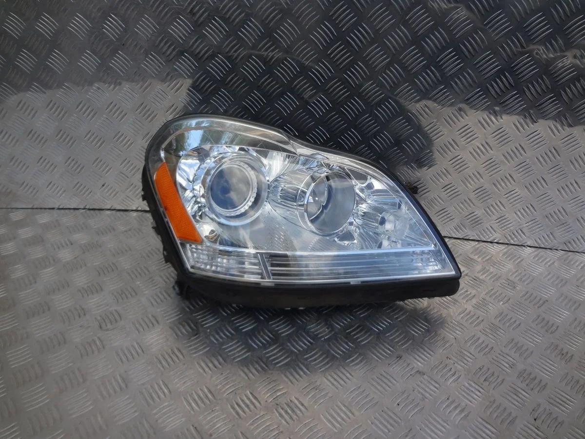 Фара правая Mercedes-Benz GL-класс X164 (2006—2009)