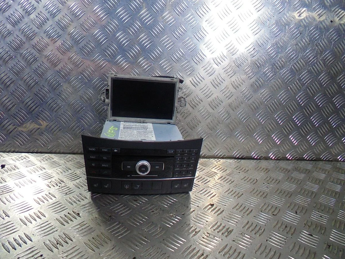 Магнитола Mercedes-Benz E-класс W212/S212/C207/A207 (2009—2013)