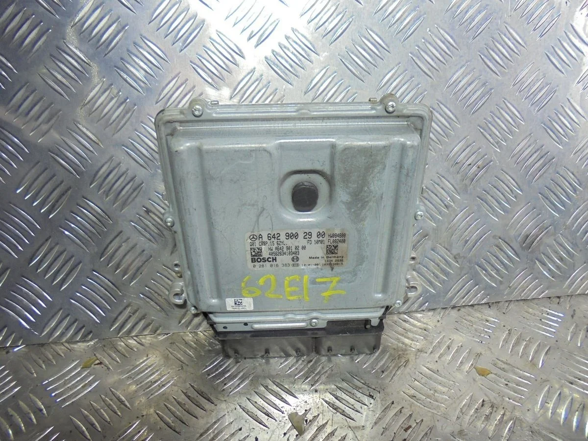 Блок управления двигателем Mercedes-Benz C-класс W204/S204 (2006—2011)