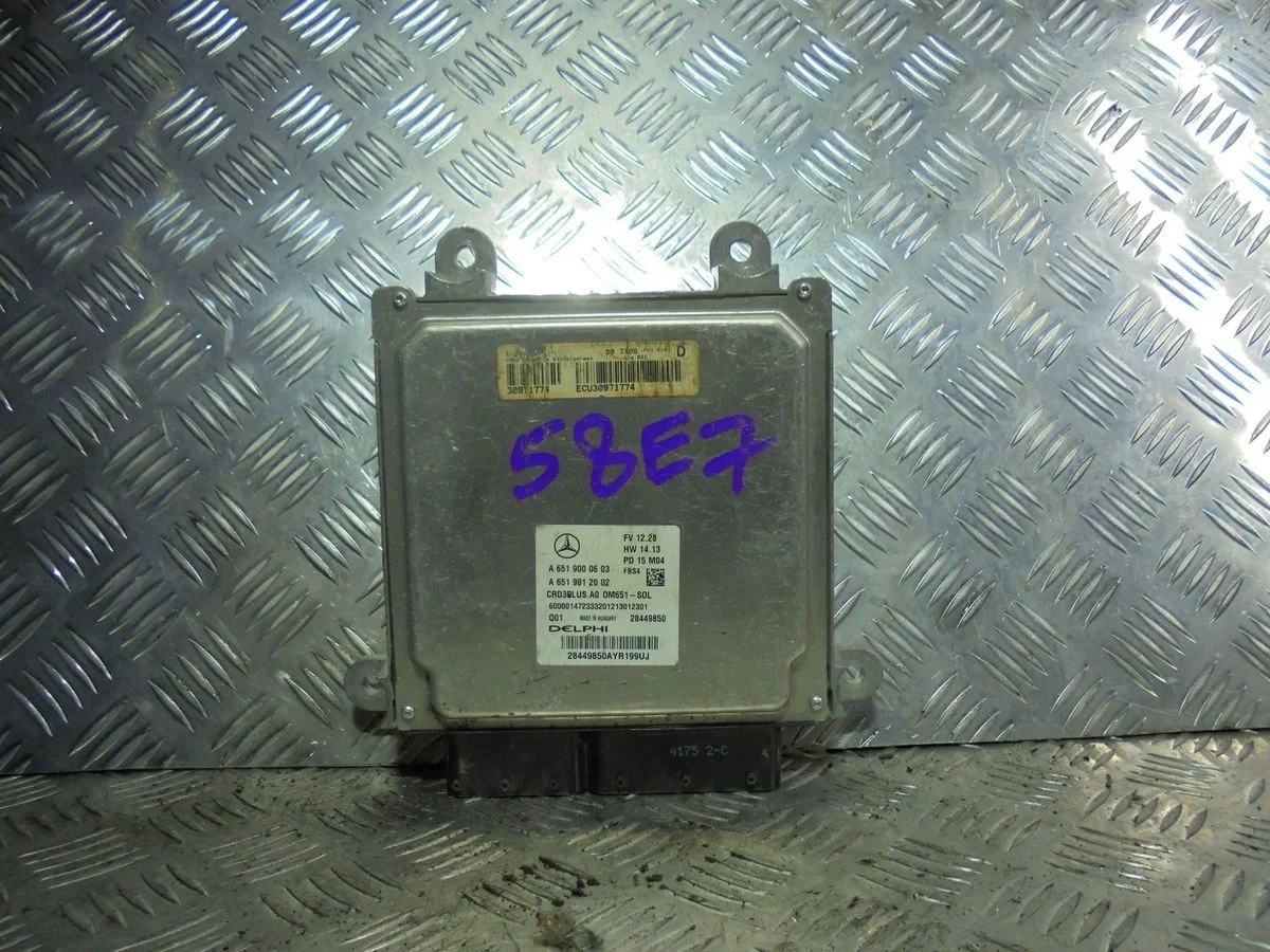 Блок управления двигателем Mercedes-Benz C-класс W205/S205/C205/A205 (2014—2018)
