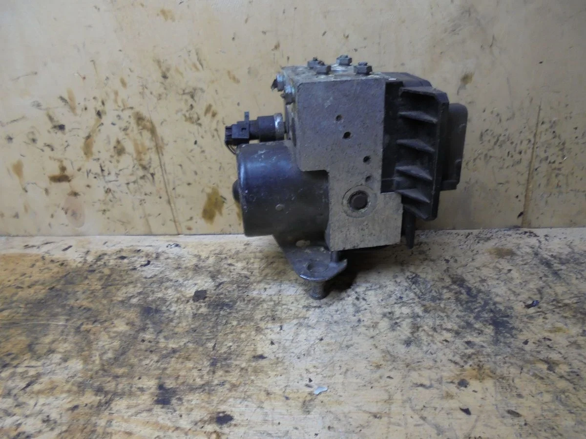 Блок ABS (насос) Mercedes-Benz E-класс W210/S210 рестайлинг (1999—2003)