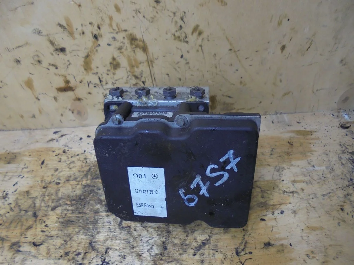 Блок ABS (насос) Mercedes-Benz E-класс W212/S212/C207/A207 (2009—2013)