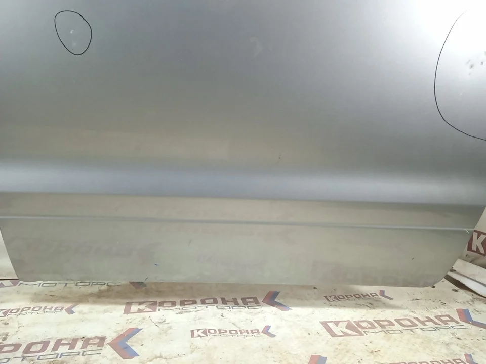 Дверь задняя левая сдвижная  770034H020 (не под накладки) Б/У Оригинал небольшая вмятина