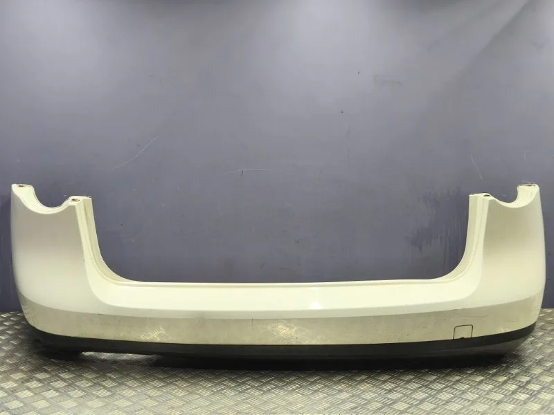 Бампер задний volkswagen Passat 2010 3C9807417 B6 CDA