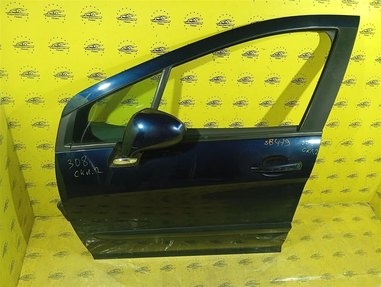 Дверь Peugeot 308 9002Z1, передняя левая