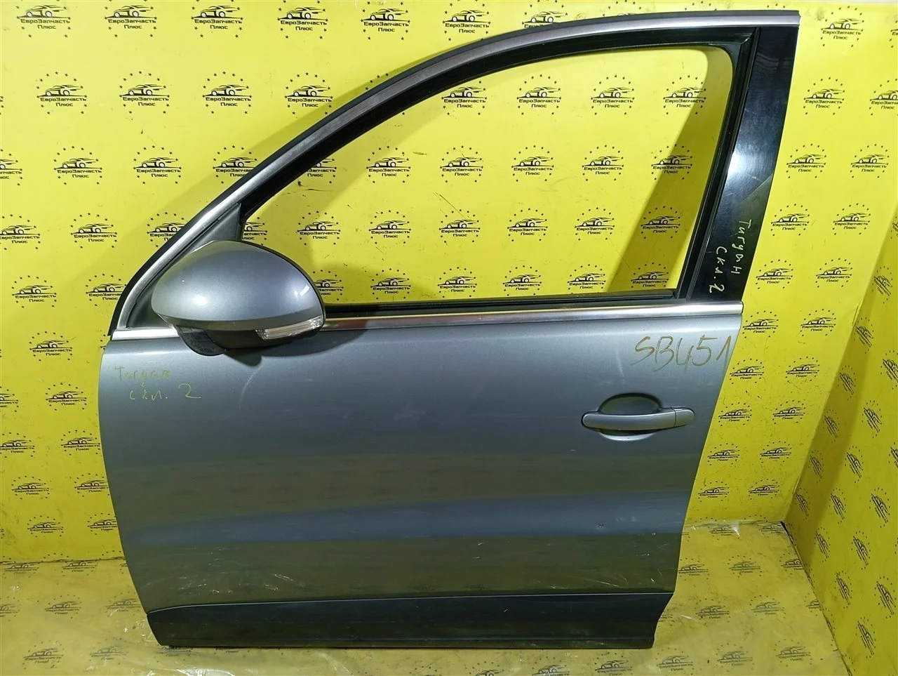 Дверь Volkswagen Tiguan 5N0831055B NF, передняя левая