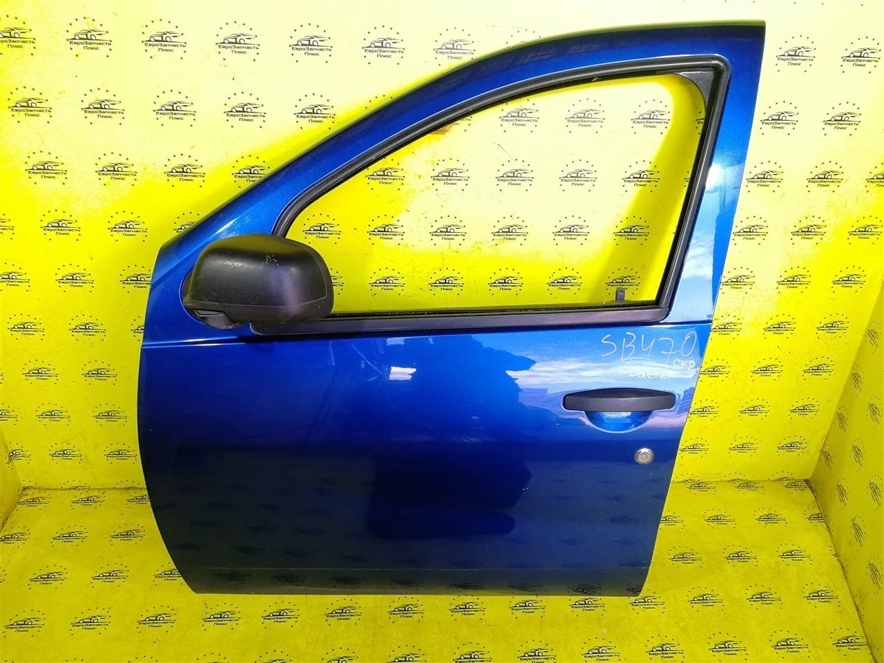 Дверь Renault Duster 801015127R HS, передняя левая