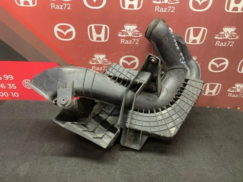 Резонатор воздушного фильтра для Mazda 3 BK 2002-2009