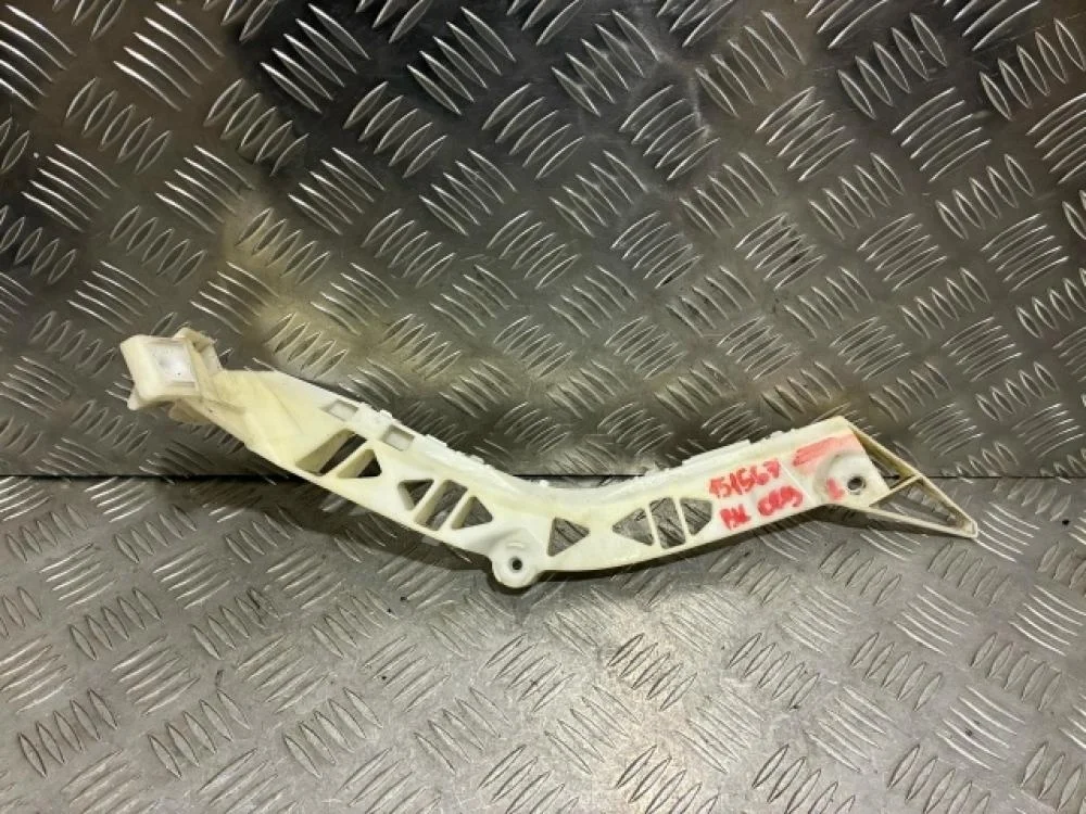 Кронштейн заднего бампера левый для Mazda 3 BK 2002-2009