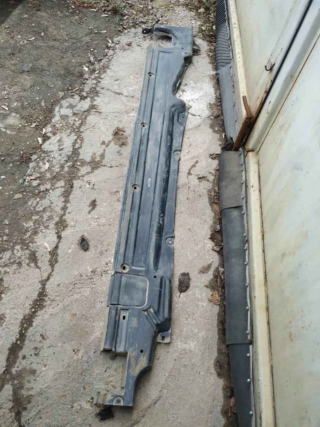 Защита порога Volkswagen Touareg 2 7P6 2013