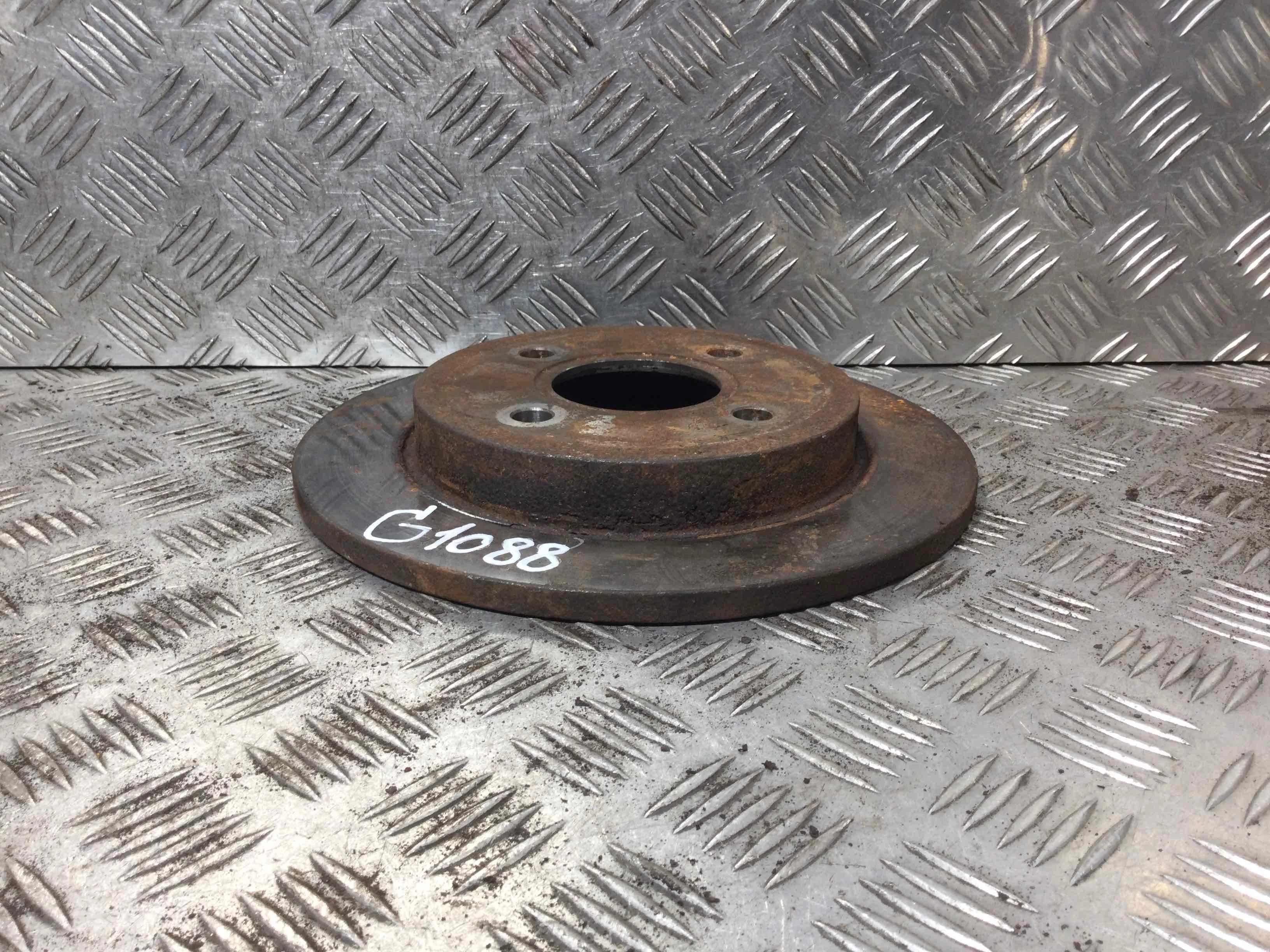 Диск тормозной передний Ford Focus 1 поколение [рестайлинг] (2001-2005) бензин 1.8 i Механика Х/б