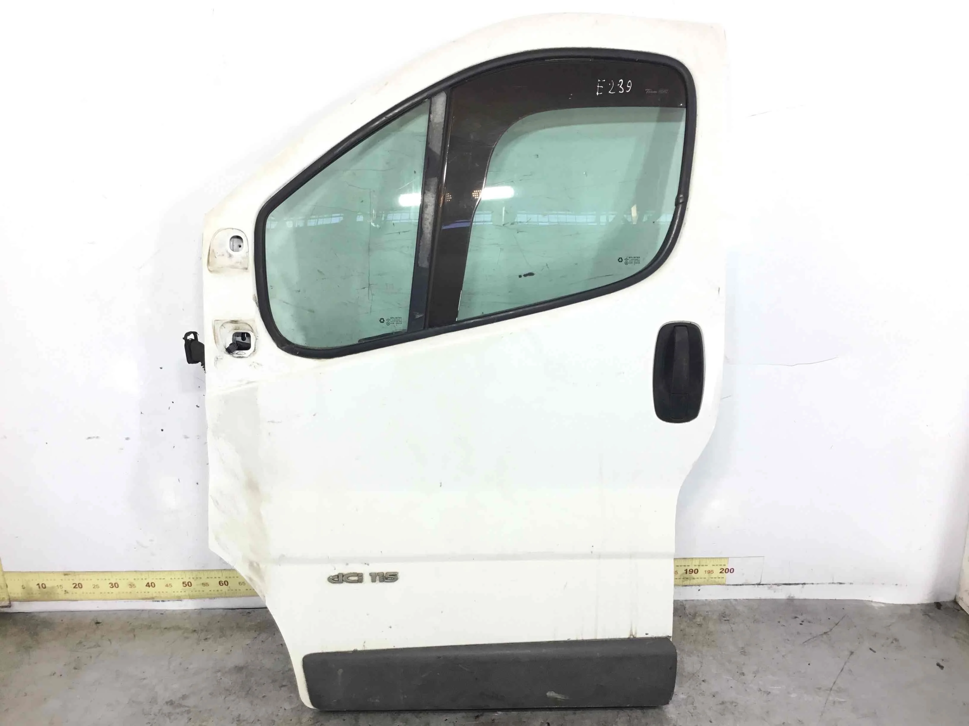 Дверь передняя левая Renault Trafic 2 поколение [рестайлинг] (2006-2014) дизель 2.0 DCI Механика Микроавтобус