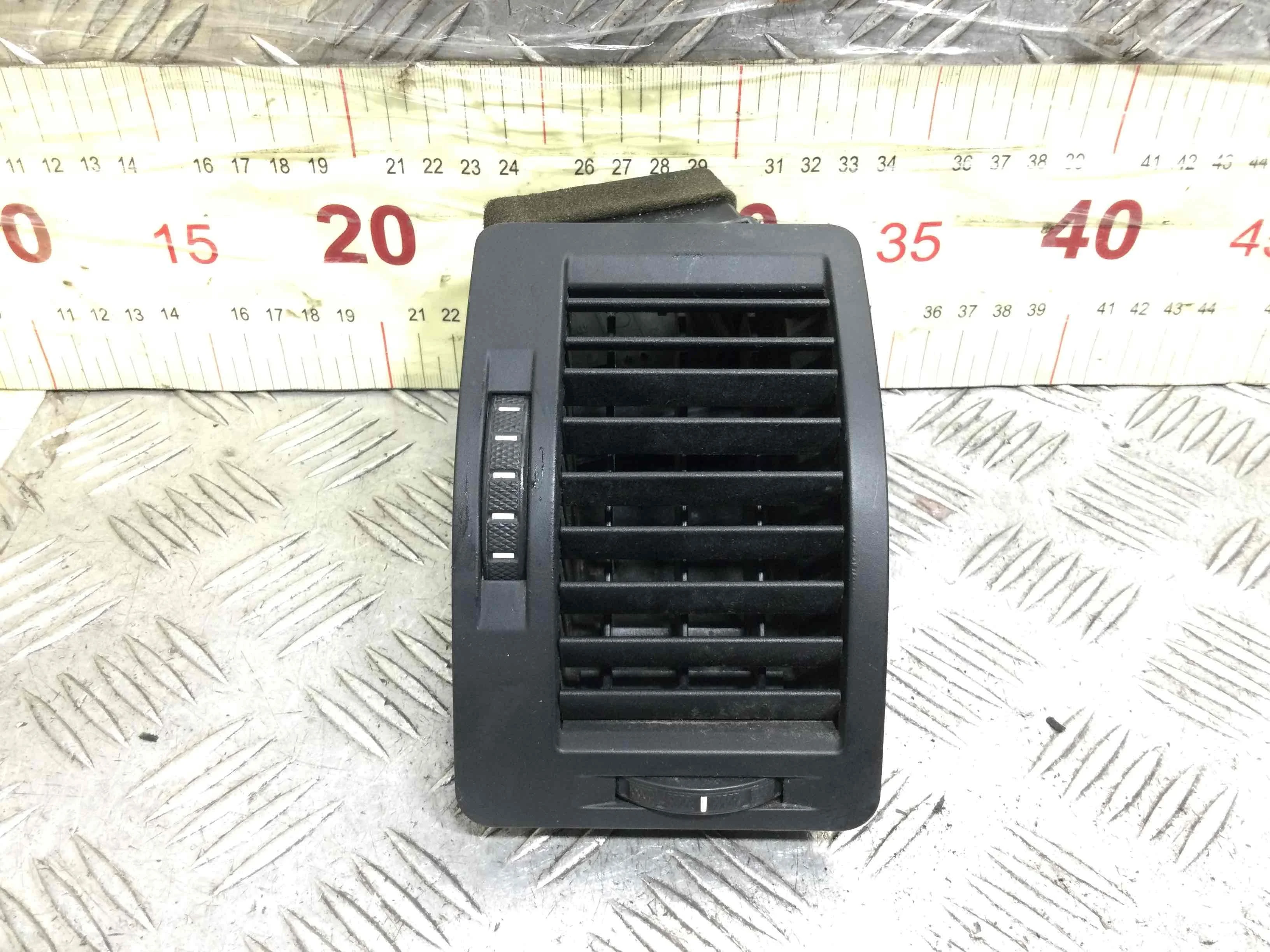 Дефлектор обдува салона Skoda Octavia A5 [рестайлинг] (2008-2013) дизель 2.0 TDI Механика 5-дв, х/б