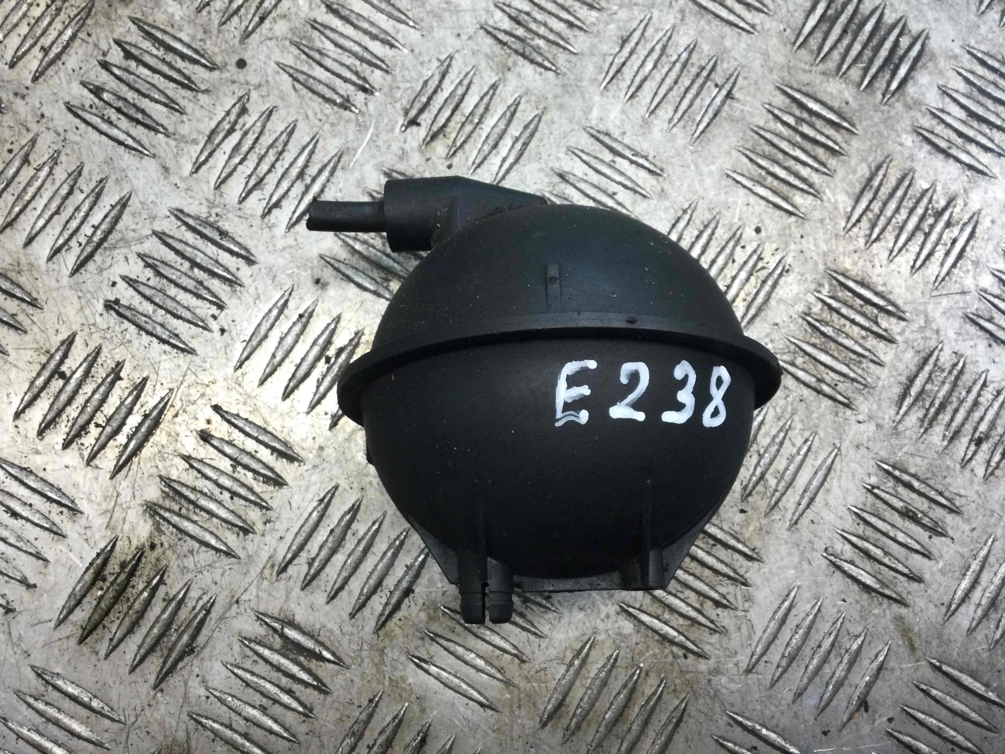 Ресивер воздушный Volkswagen Passat B6 (2005-2010) дизель 1.9 TDI Механика Седан