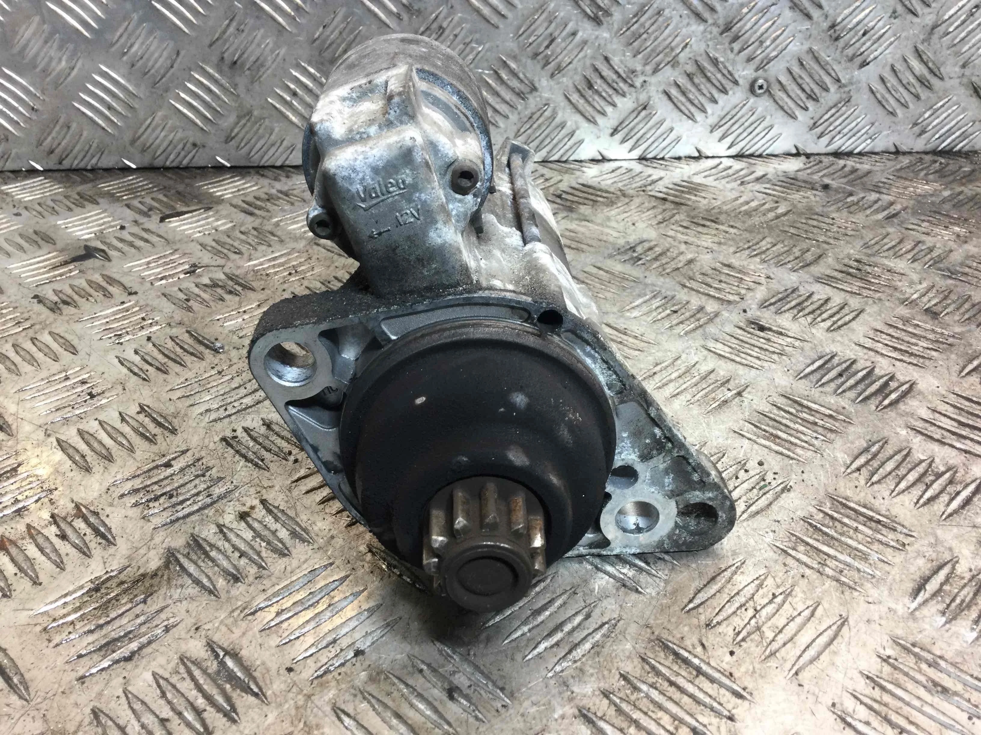 Стартер Volkswagen Passat B6 (2005-2010) дизель 1.9 TDI Механика Седан