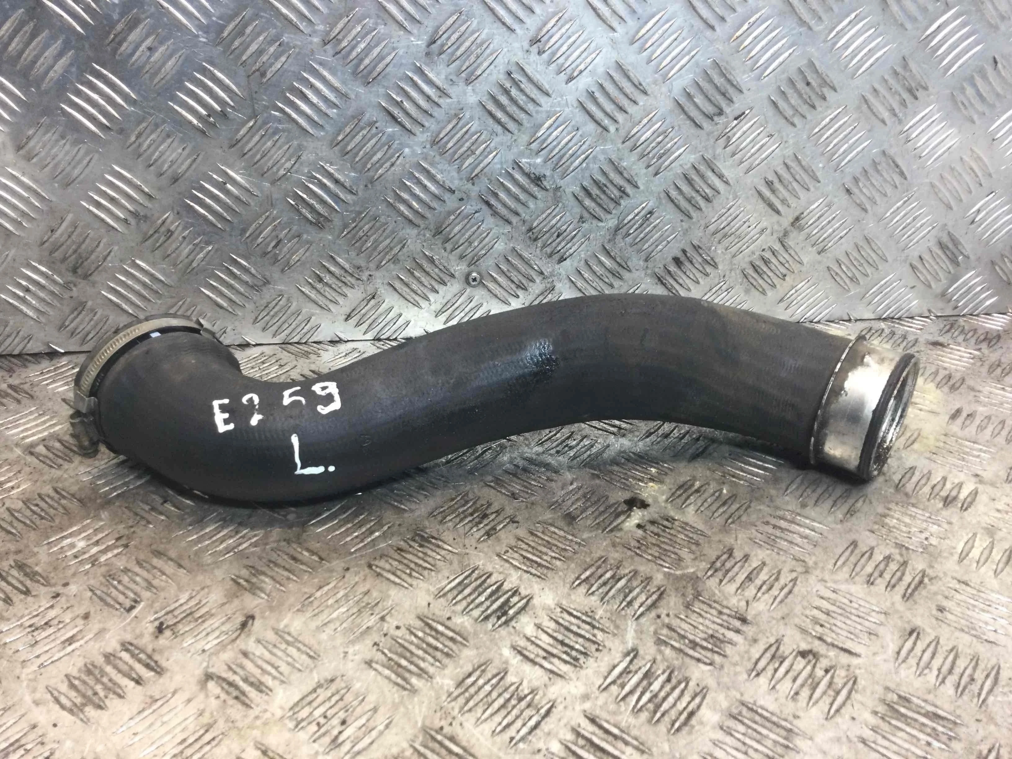 Патрубок интеркулера Mercedes C-klasse W204/S204 (2007-2012) дизель 2.2 CDI Автомат Универсал