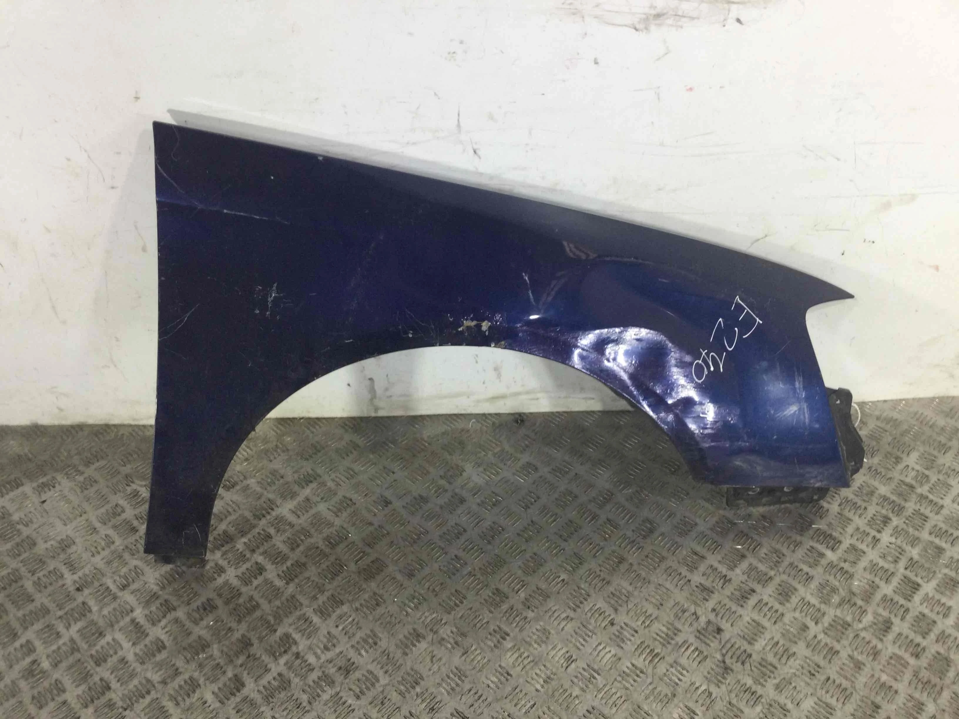 Крыло переднее правое Volkswagen Passat B6 (2005-2010) дизель 2.0 TDI Механика Универсал