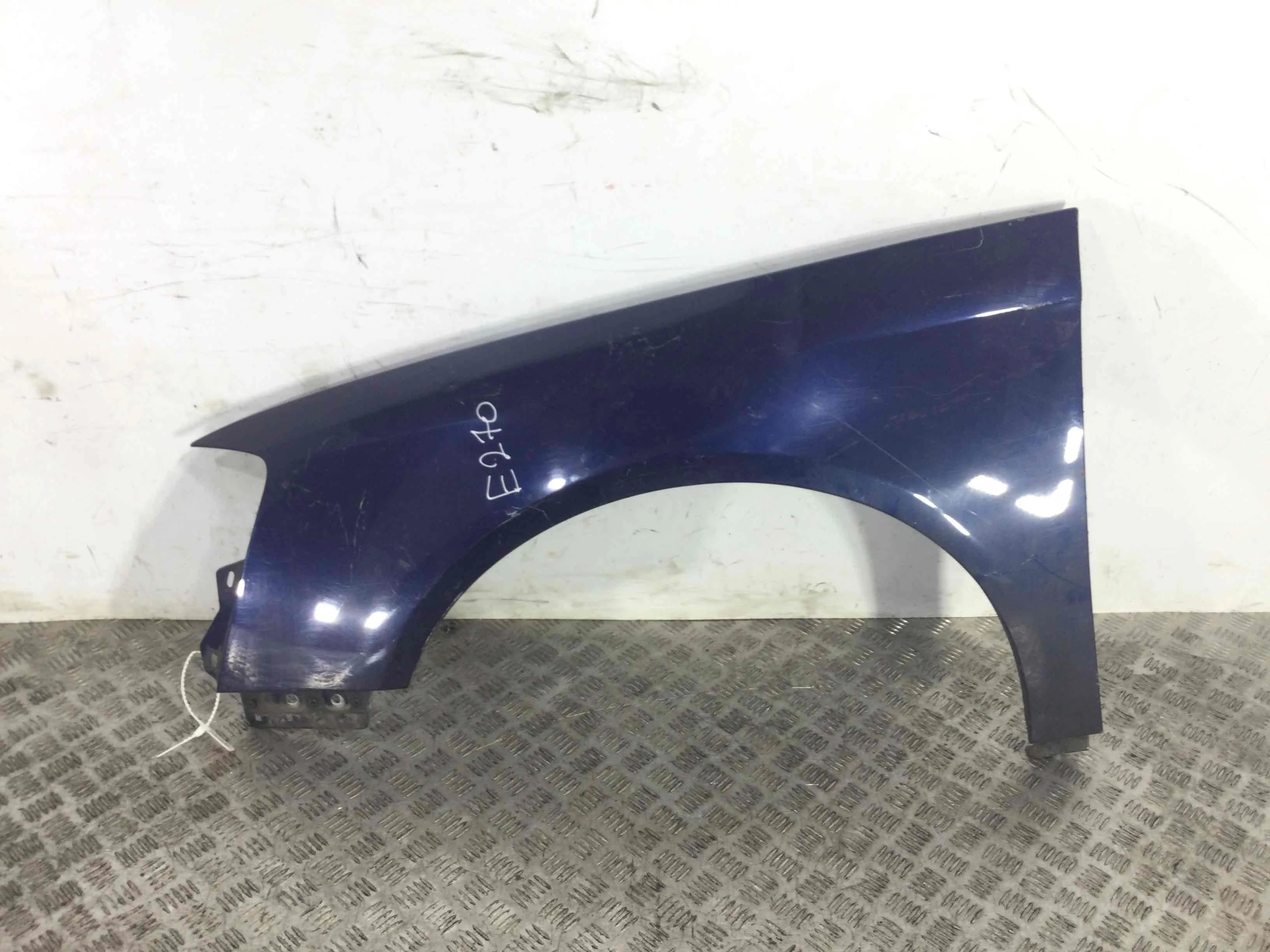 Крыло переднее левое Volkswagen Passat B6 (2005-2010) дизель 2.0 TDI Механика Универсал