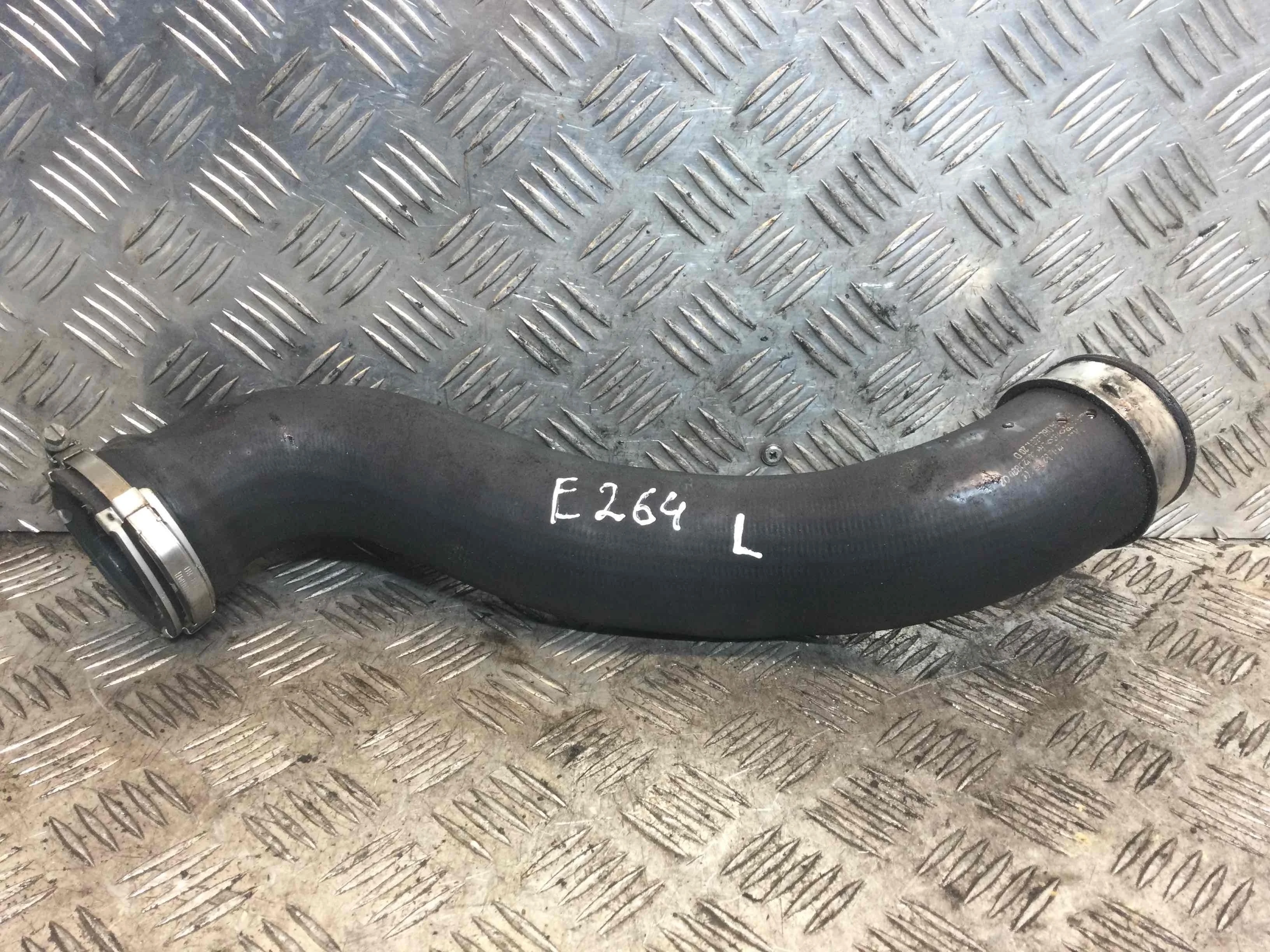 Патрубок интеркулера Mercedes C-klasse W204/S204 (2007-2012) дизель 2.2 CDI Автомат Седан