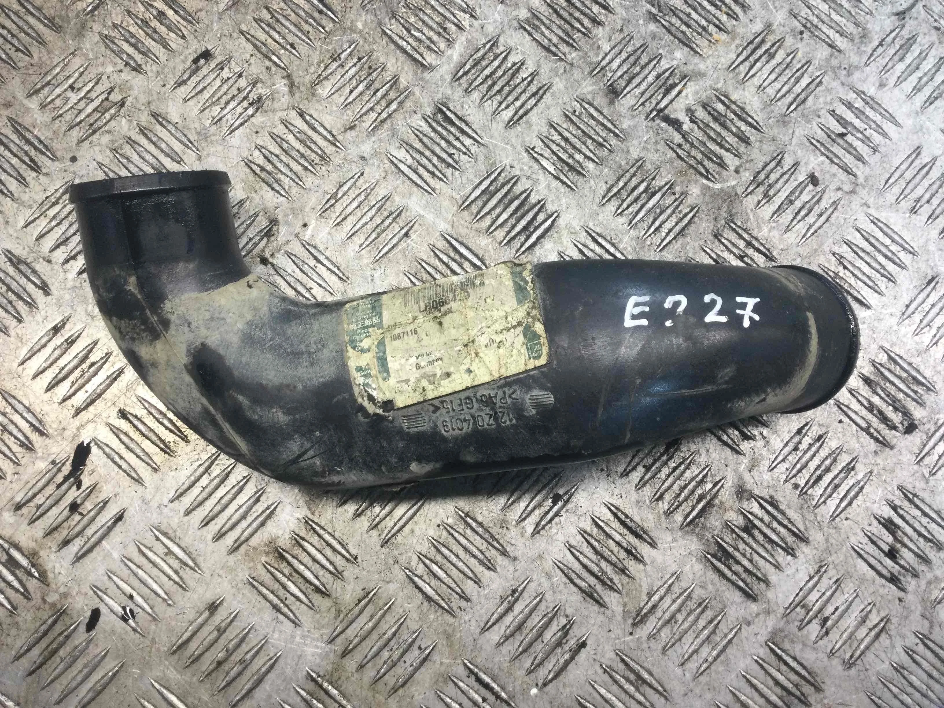 Патрубок интеркулера Land Rover Freelander 2 поколение (2006-2010) дизель 2.2 TD Механика Внедорожник