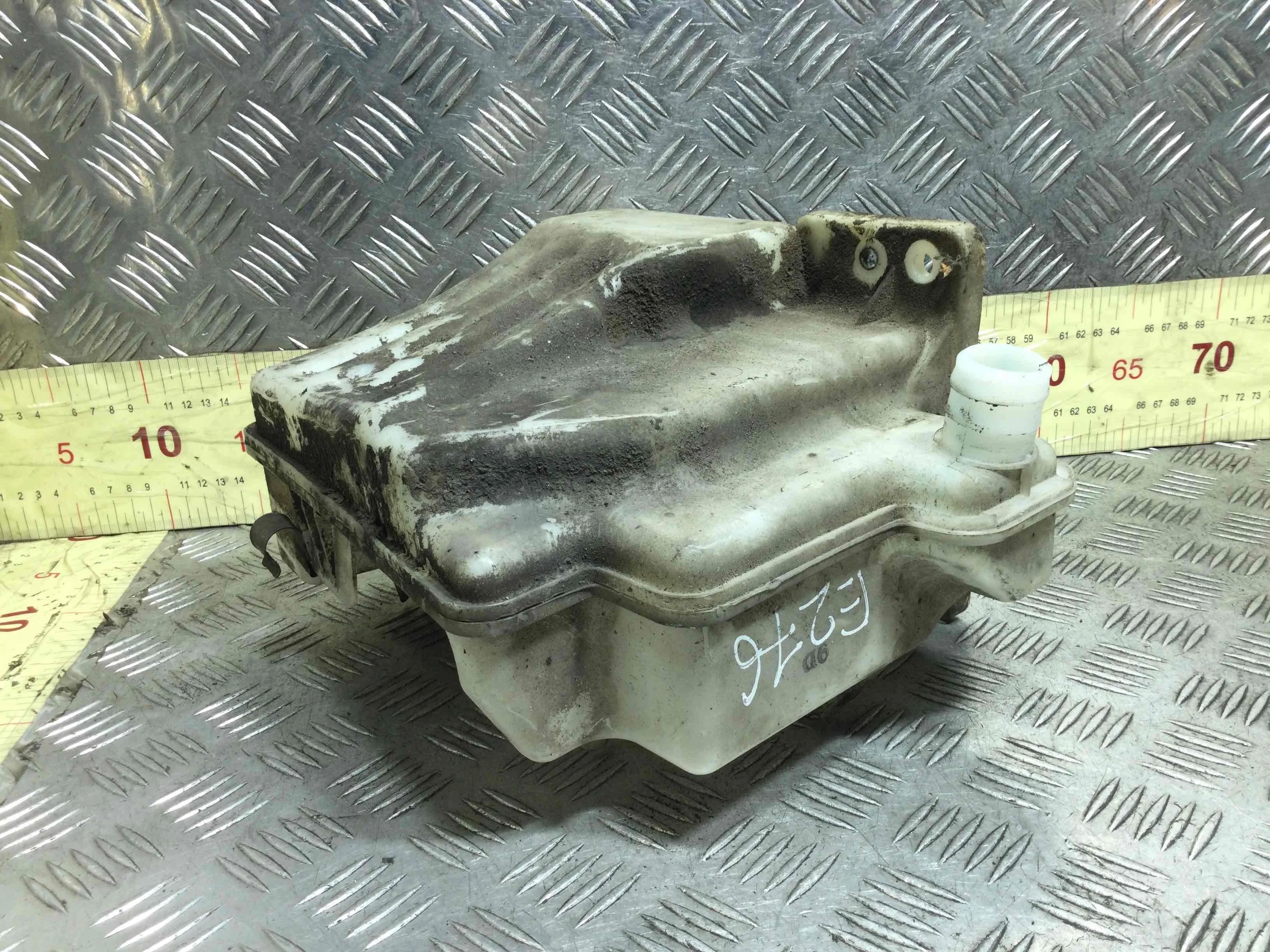 Бачок омывателя Audi A3 8P/8PA [2-й рестайлинг] (2008-2013) дизель 2.0 TDI Автомат 5-дв, х/б