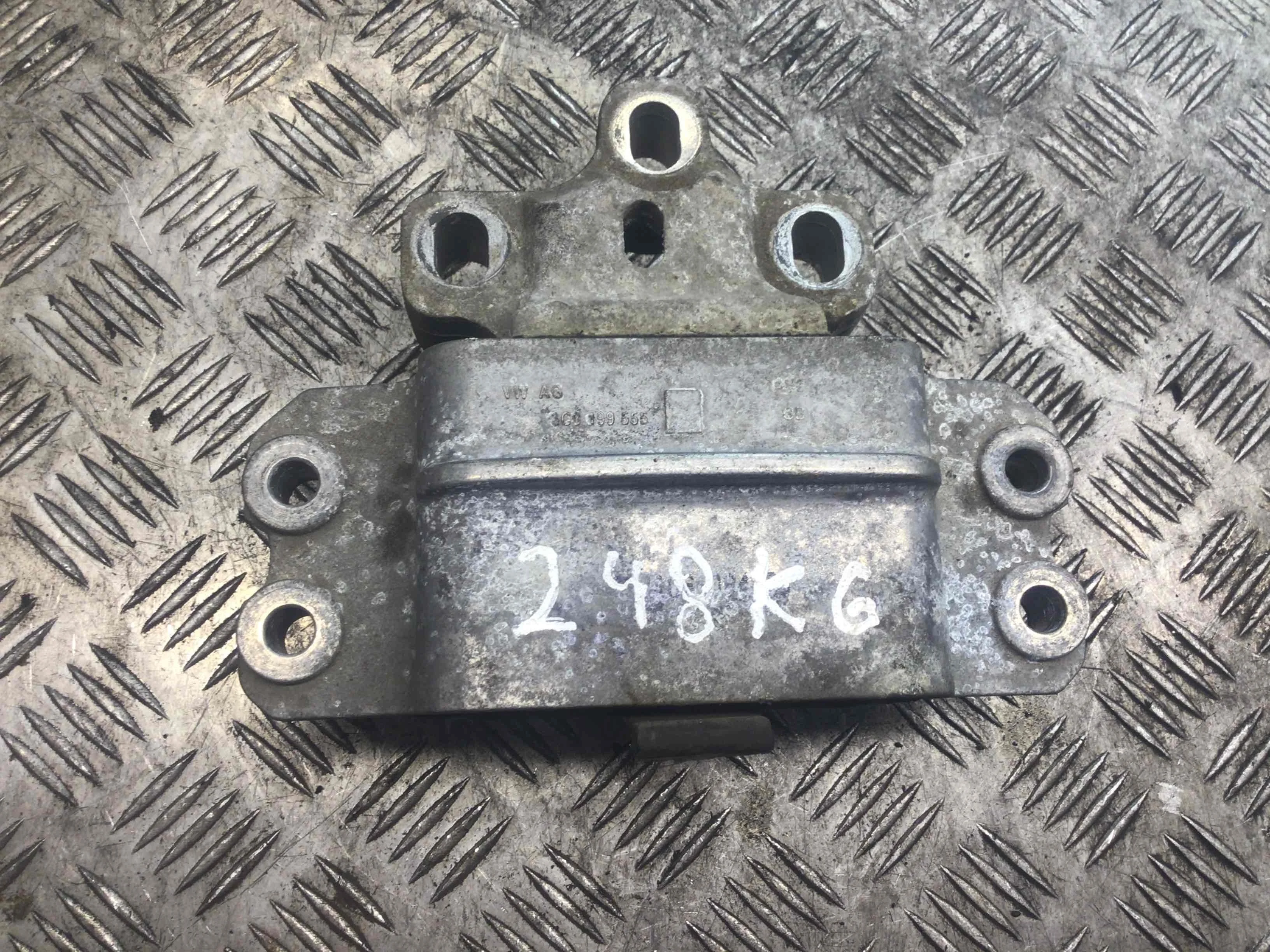 Подушка крепления КПП Volkswagen Passat CC 1 поколение (2008-2012) дизель 2.0 TDI Механика Седан