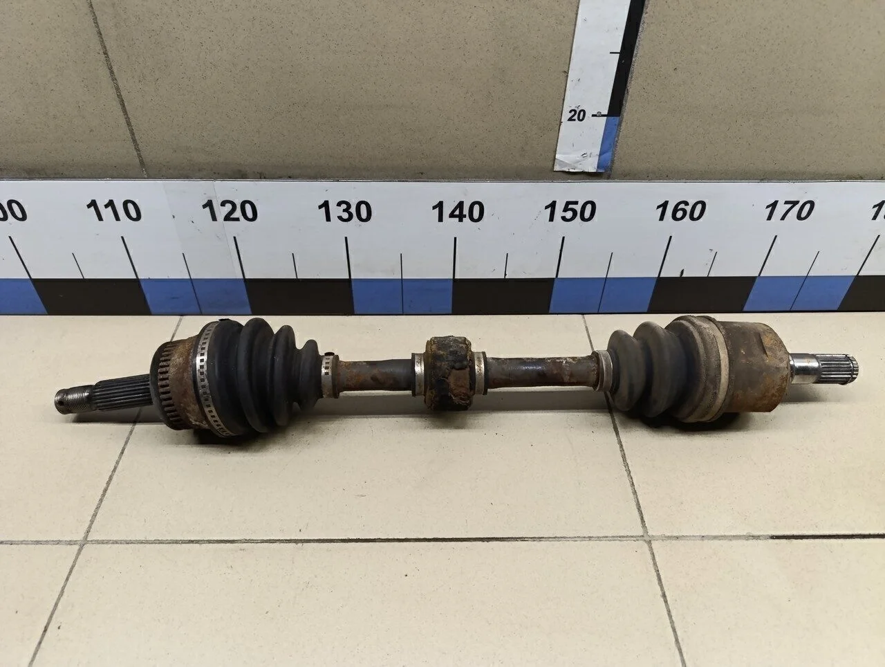 Полуось передняя левая Matrix 2001-2010