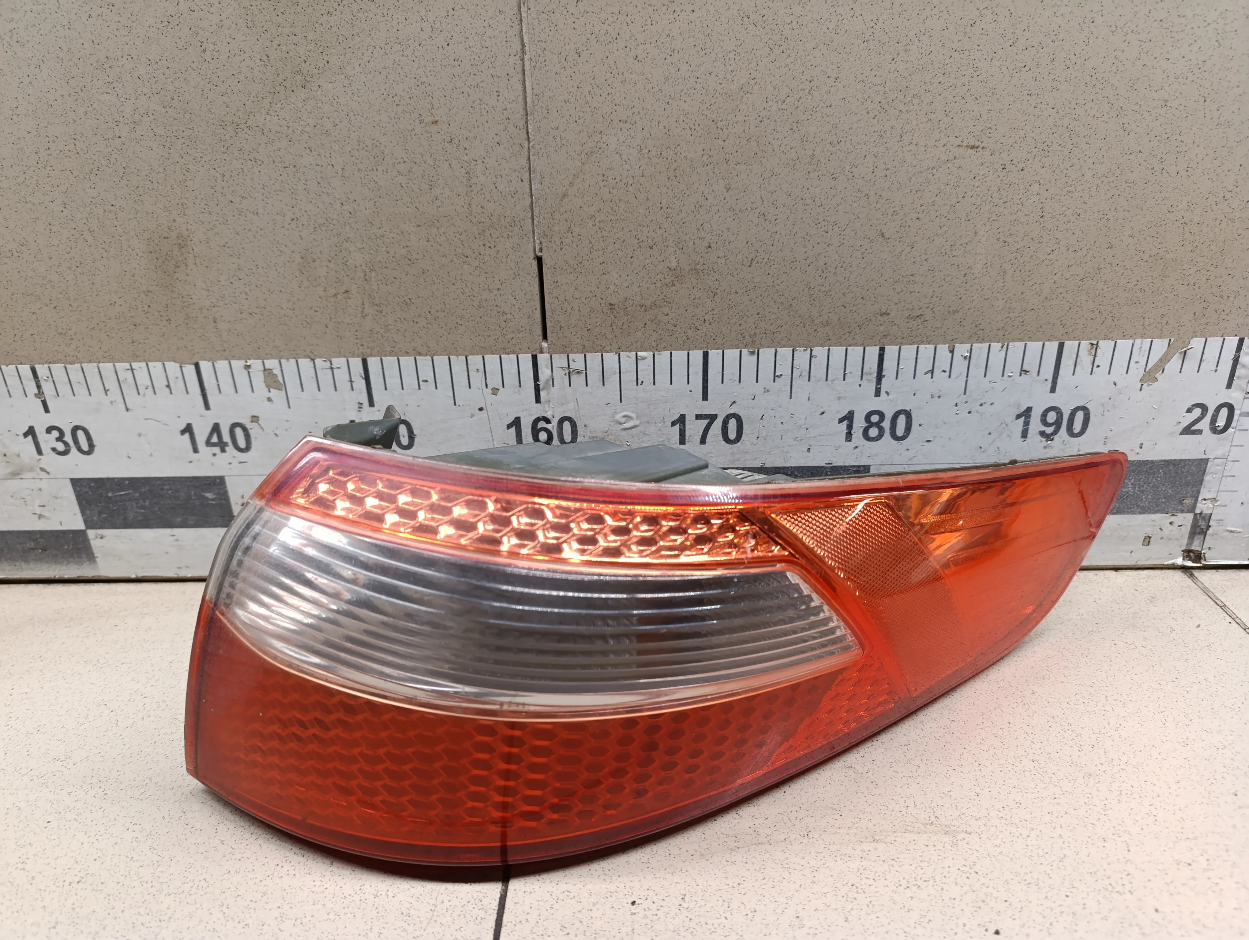 Фонарь задний наружный правый RIO 2011-2017