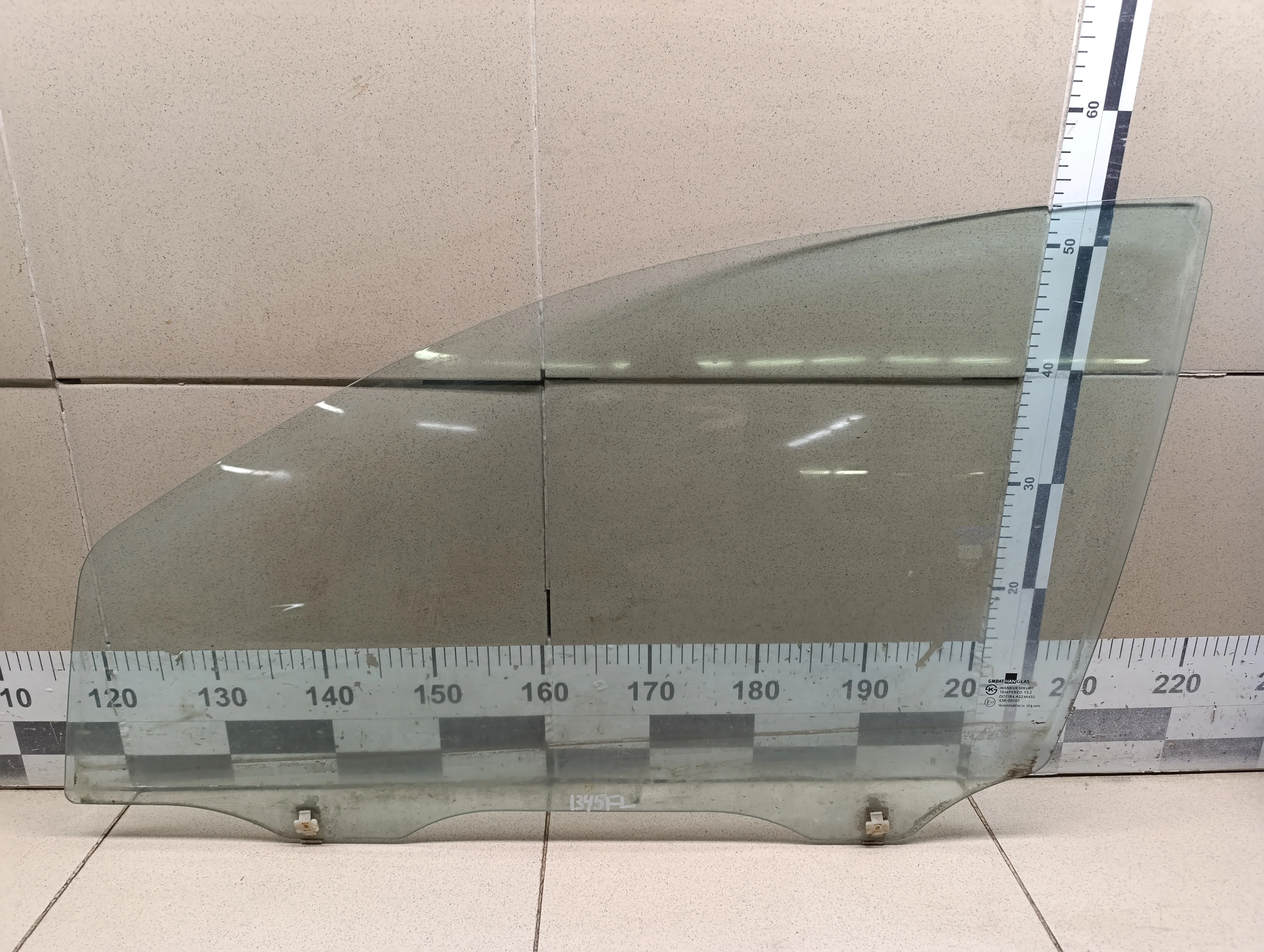 Стекло двери передней левой Aveo (T250) 2005-2011