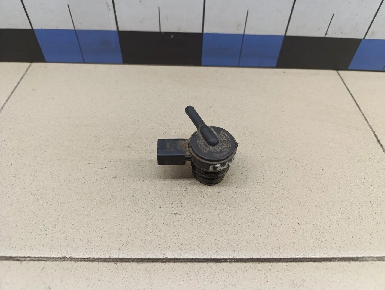 Клапан вентиляции топливного бака Octavia (A4 1U-) 2000-2011