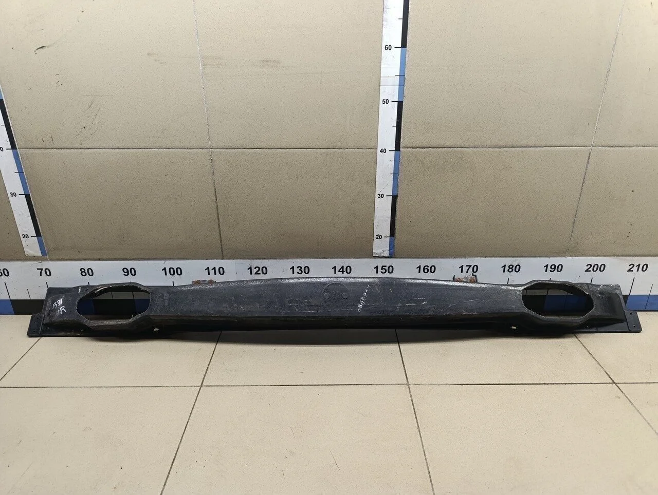 Усилитель заднего бампера Matrix 2001-2010