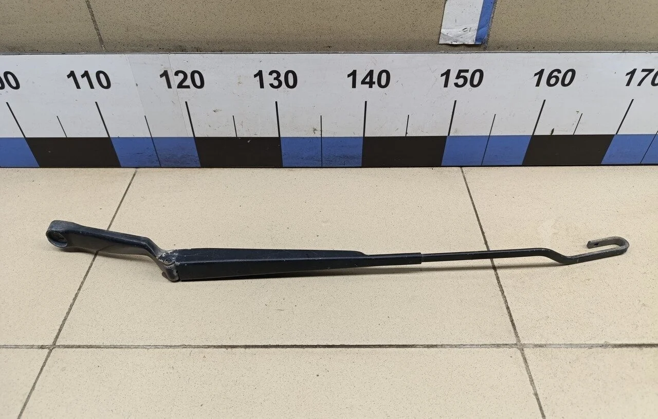 Поводок стеклоочистителя передний левый Octavia (A4 1U-) 2000-2011