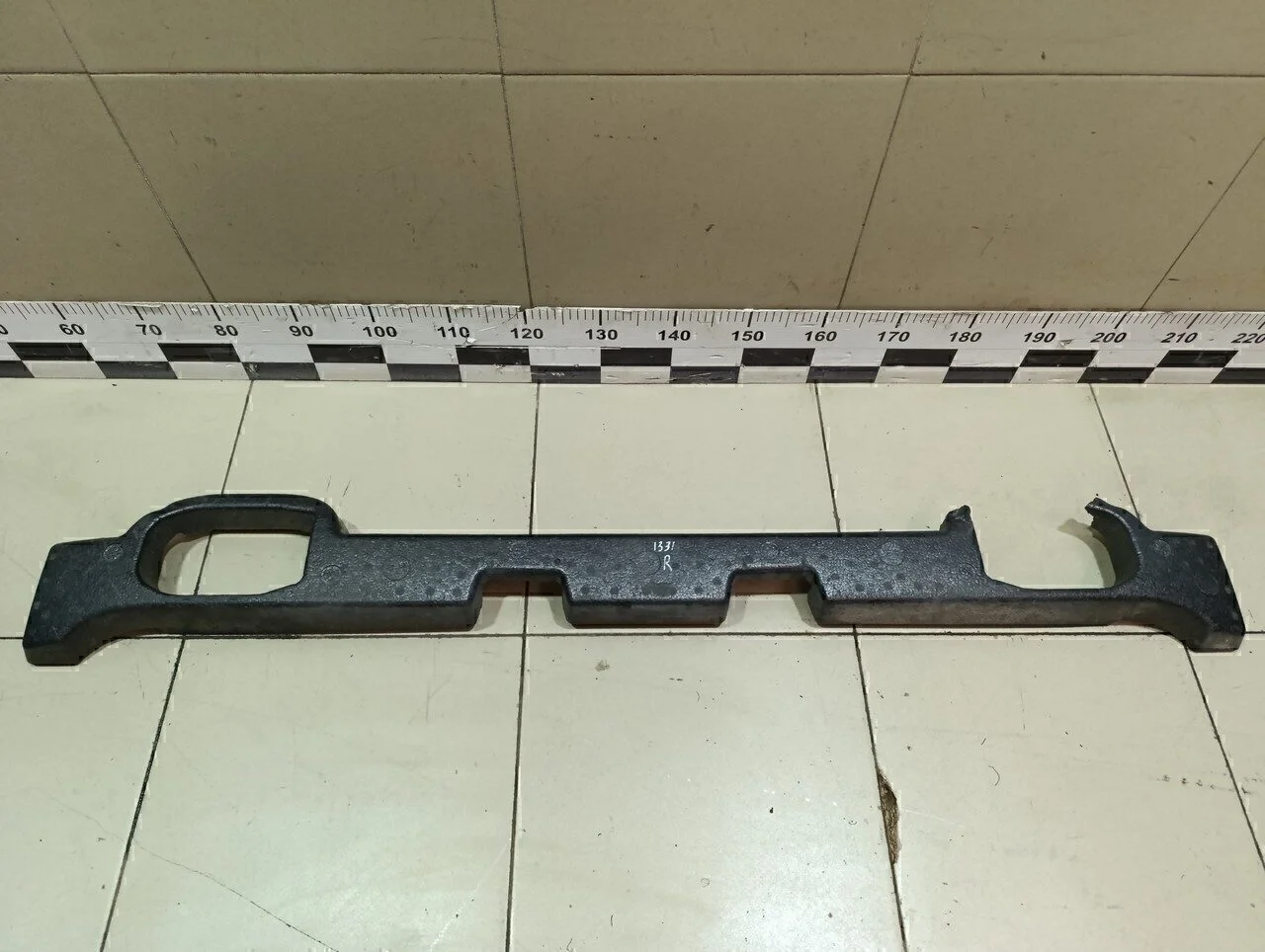 Наполнитель заднего бампера Matrix 2001-2010