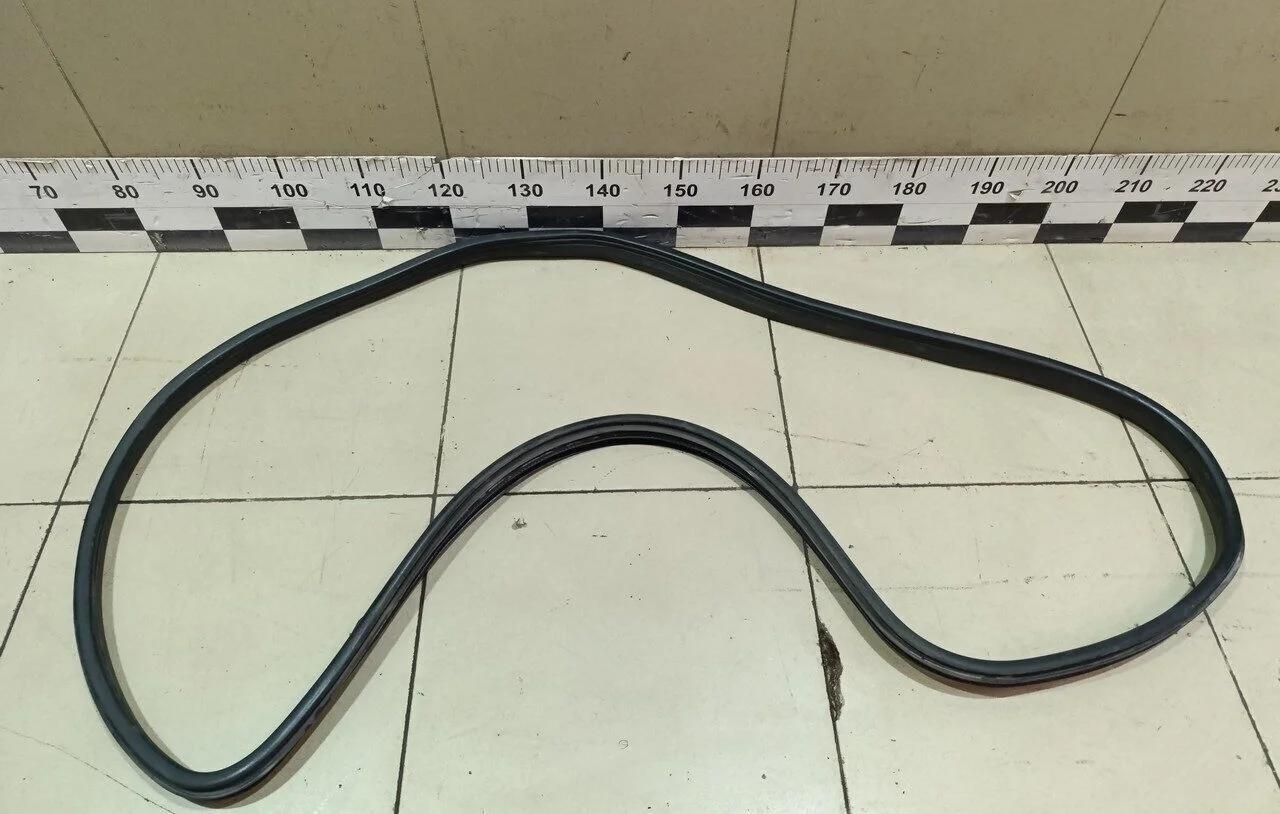 Уплотнитель двери Octavia (A4 1U-) 2000-2011