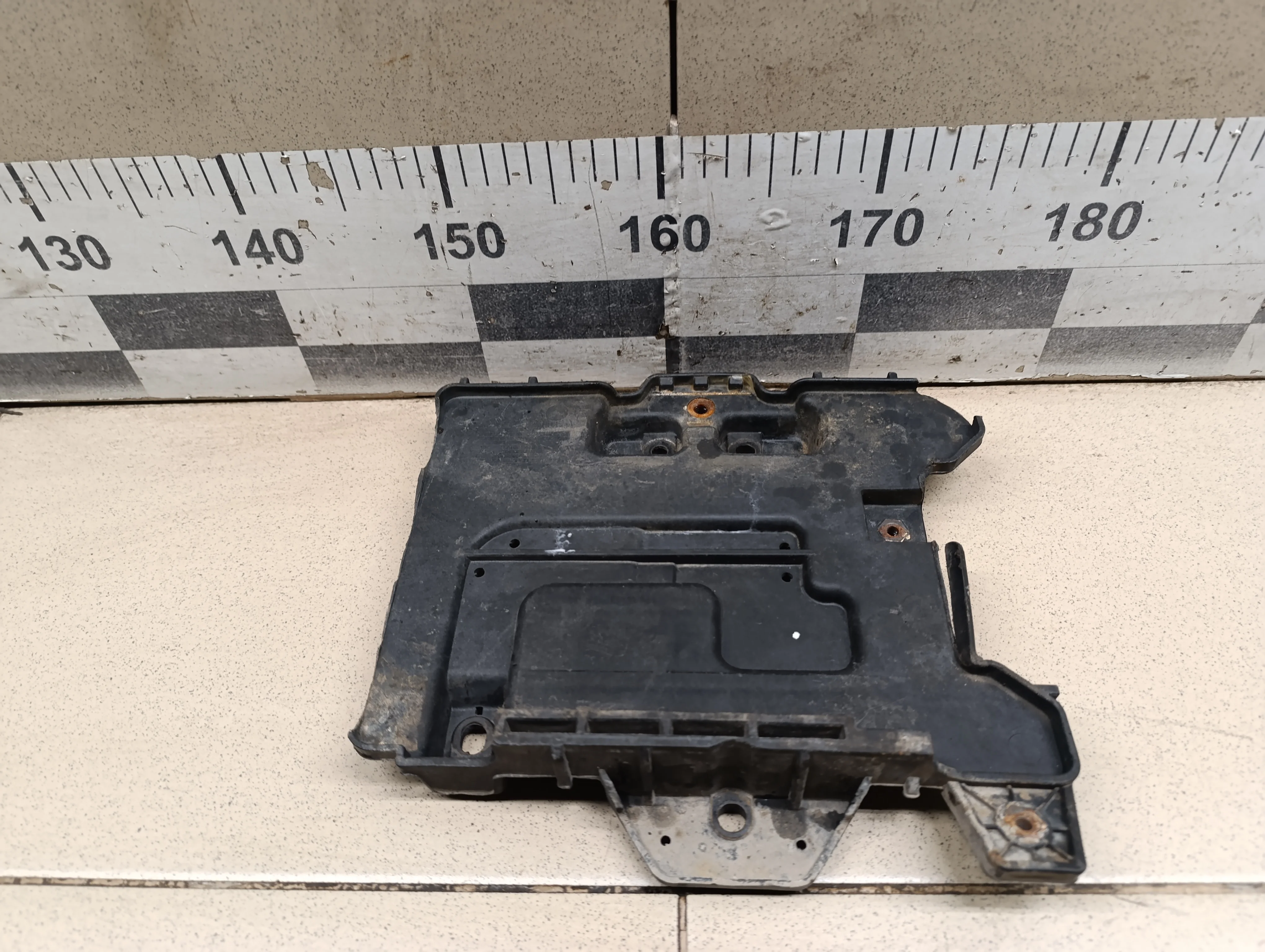 Крепление АКБ (корпус/подставка) RIO 2011-2017