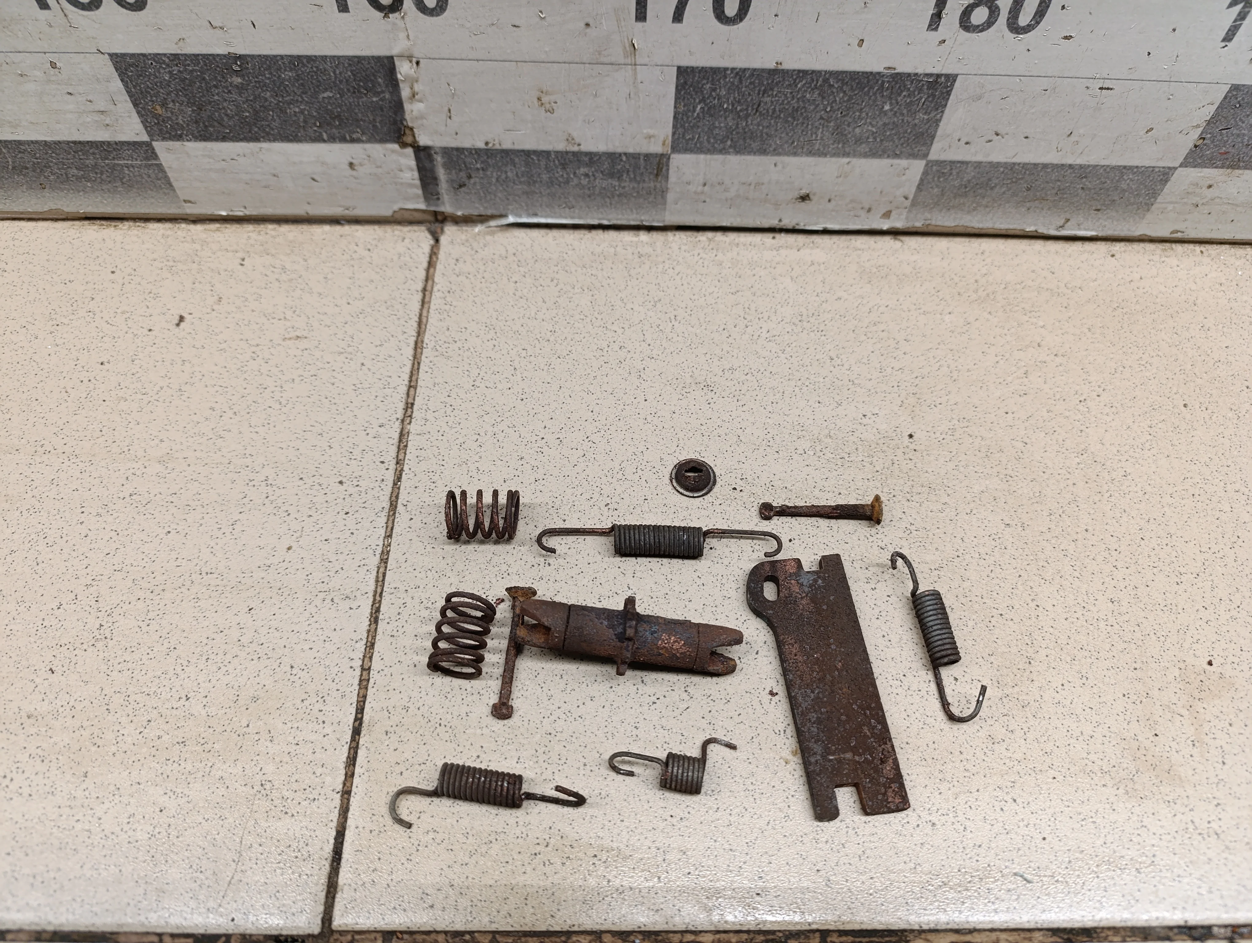 Установочный к-кт колодок ручного тормоза Lacetti 2003-2013