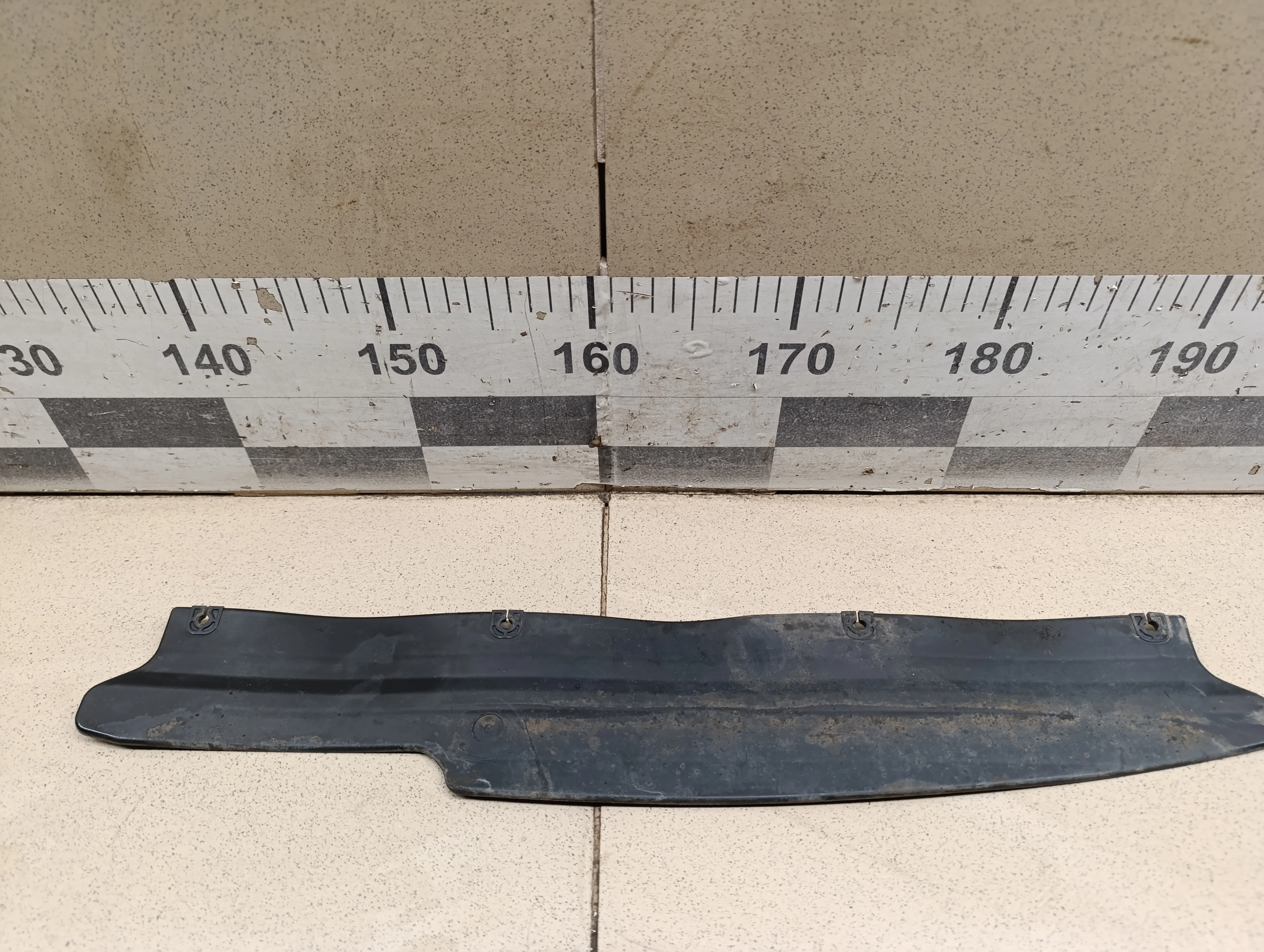 Воздуховод радиатора верхний Solaris 2010-2017