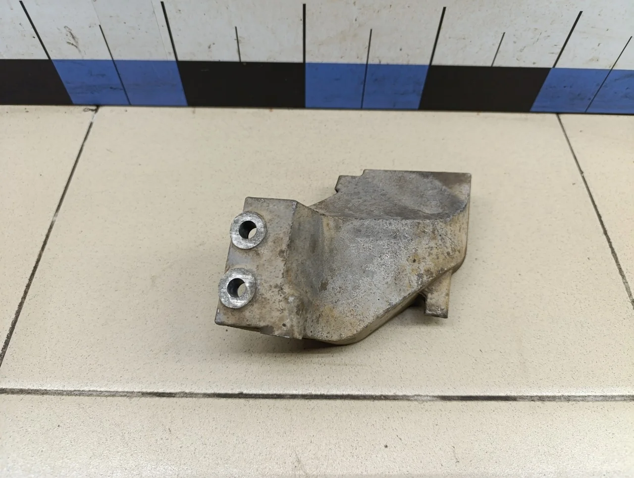 Кронштейн двигателя Almera N16 2000-2006