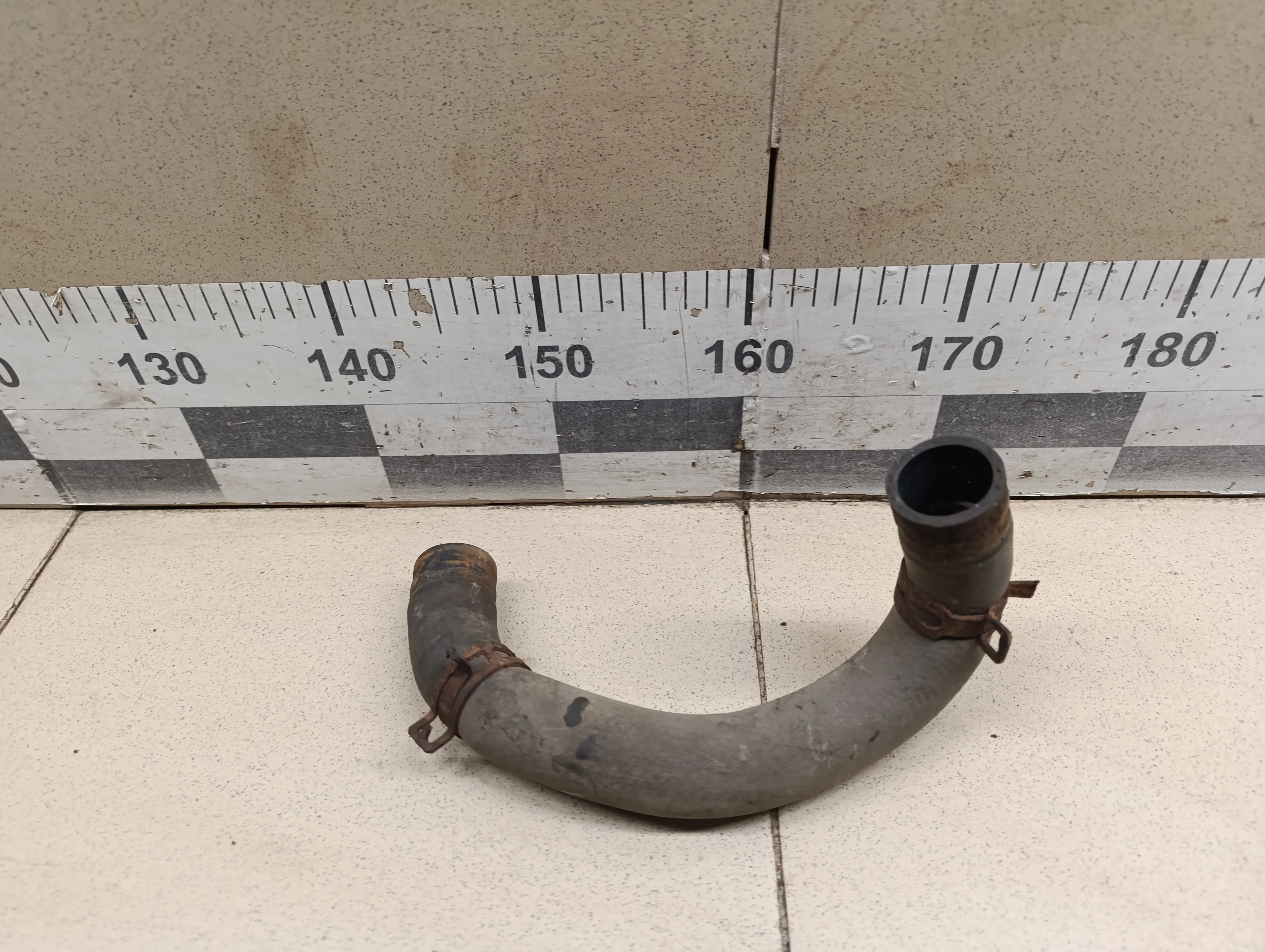 Патрубок радиатора Solaris 2010-2017