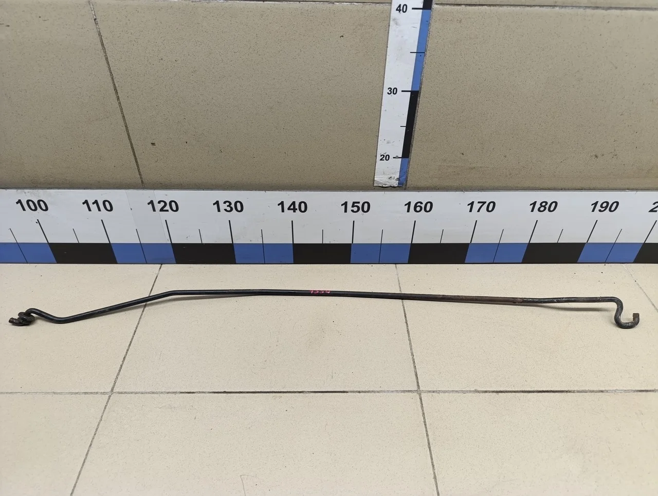 Держатель капота Almera N16 2000-2006