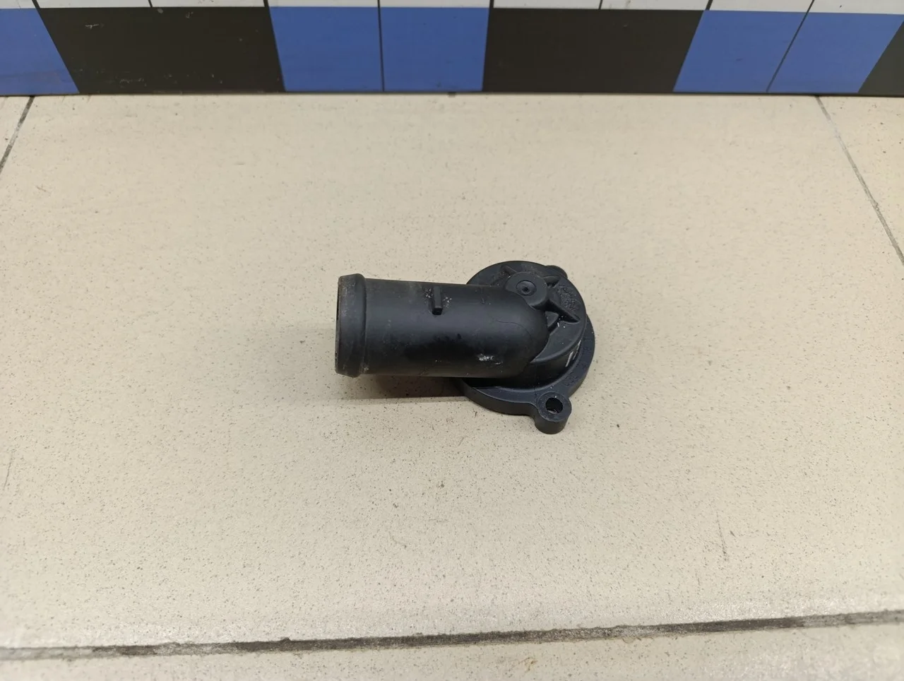 Крышка термостата Fabia 2007-2015