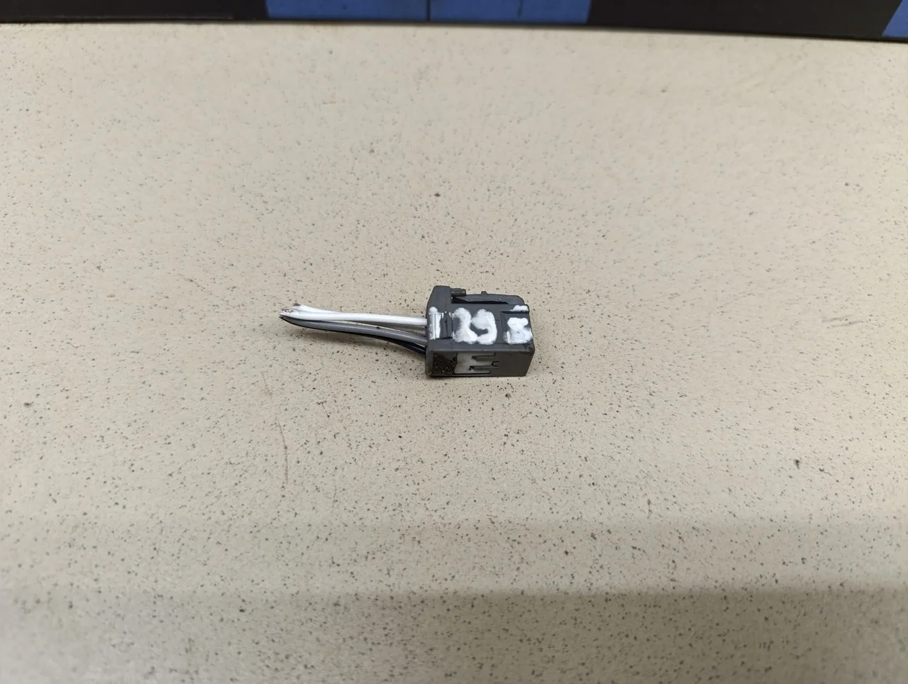 Разъем Corolla E12 2001-2006