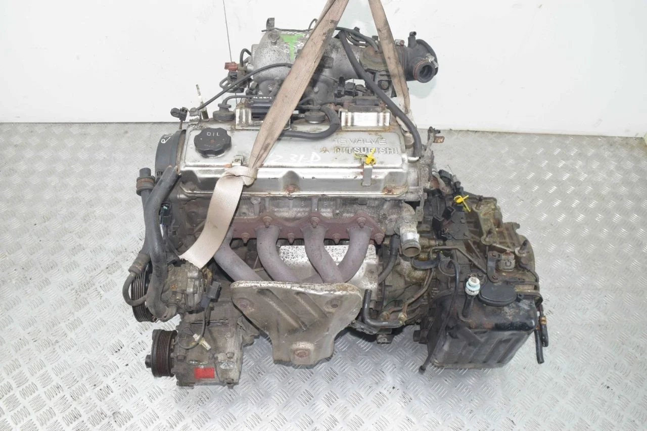 Двигатель 4G64 Mitsubishi Outlander 1 2.4 Бензин