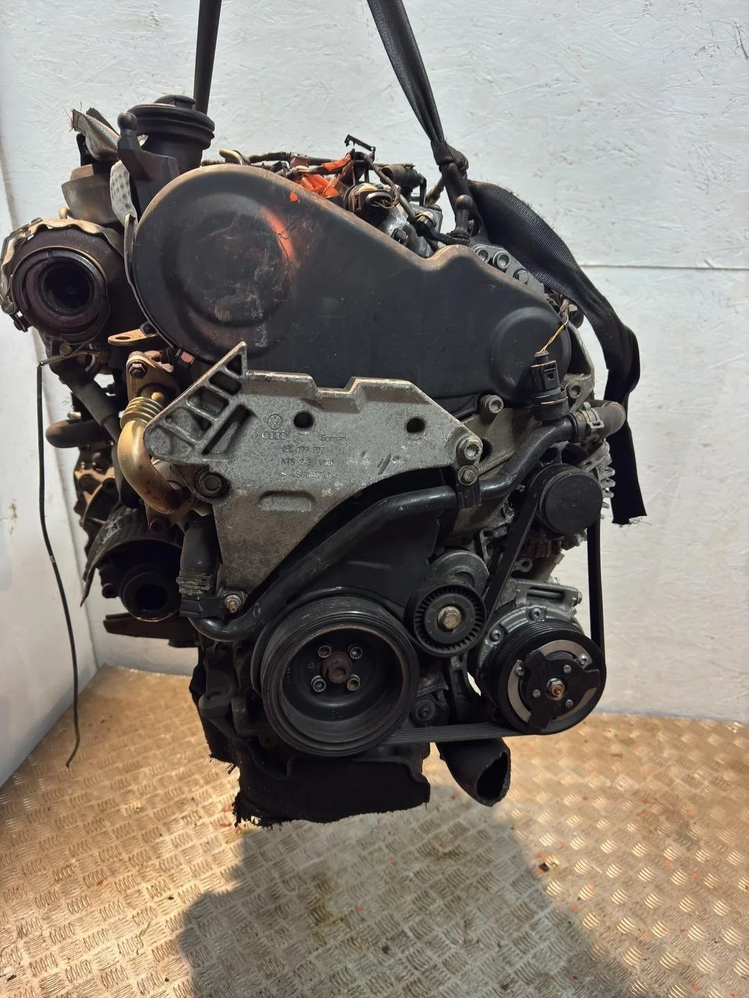 Двигатель CBAB Volkswagen Eos 2.0 Дизель