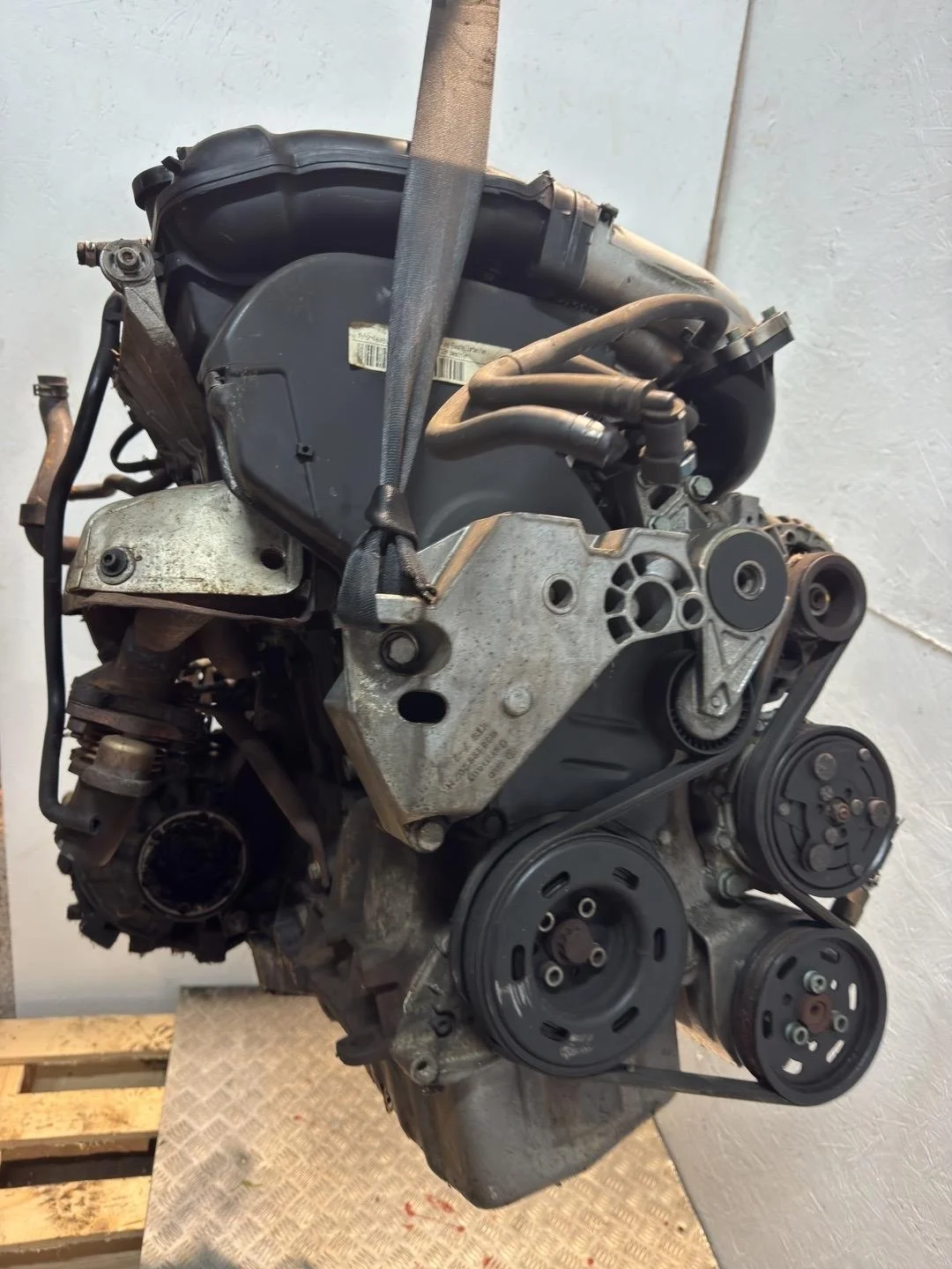 Двигатель AGN Volkswagen Golf 4 1.8 Бензин