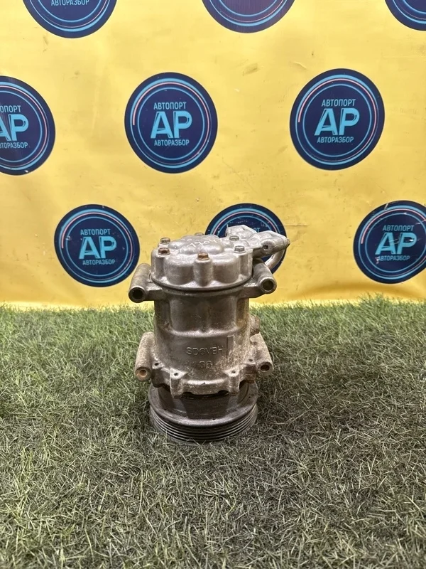 Компрессор кондиционера RENAULT CLIO 1997-2007 8200315744 K4J