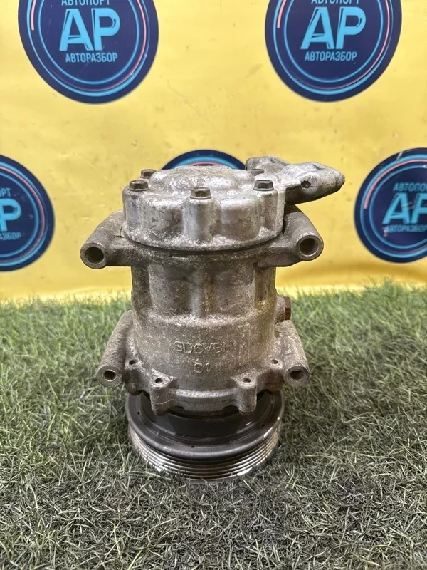 Компрессор кондиционера RENAULT LOGAN 2004-2014 8200315744 K7M