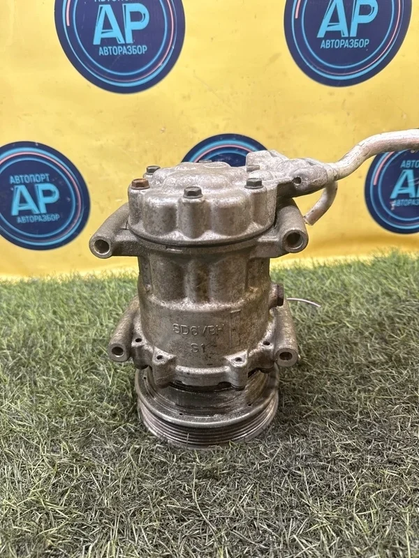 Компрессор кондиционера RENAULT LOGAN 2004-2014 8200315744 K7M