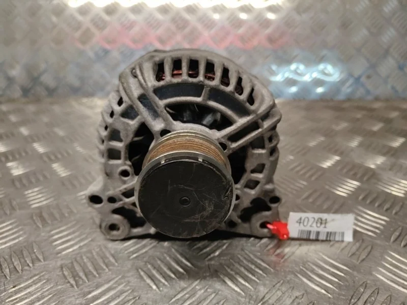 Генератор Volkswagen Tiguan 1 2.0